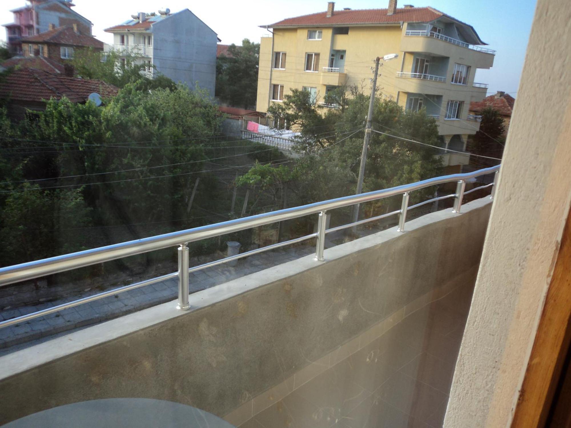 Guest House Drazhev Obzor Bagian luar foto