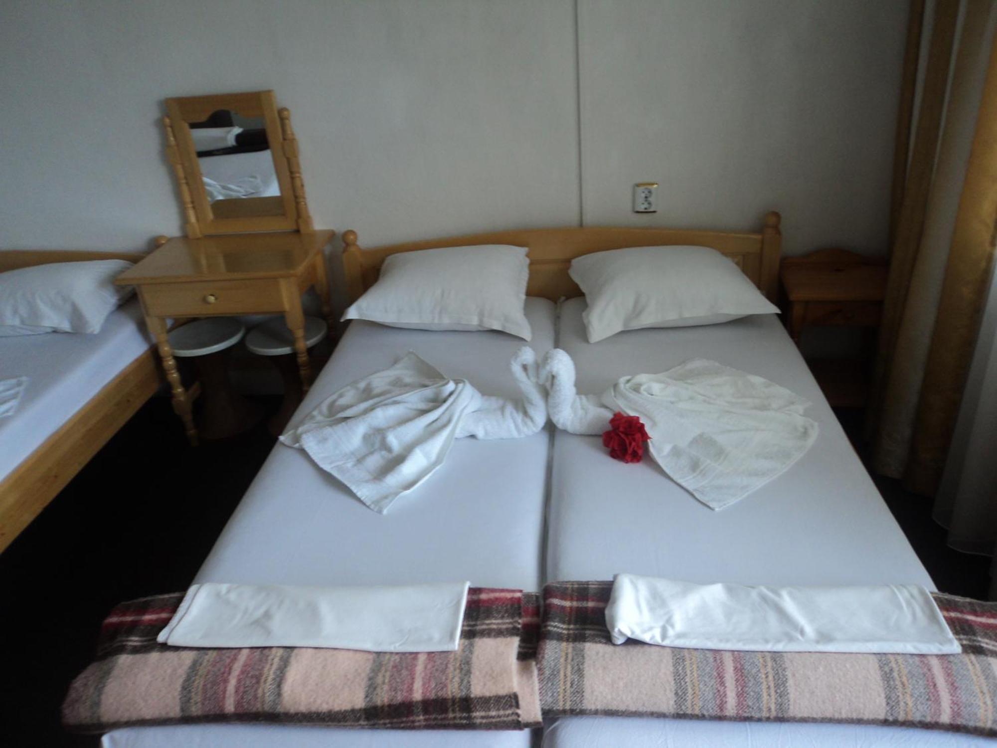 Guest House Drazhev Obzor Bagian luar foto