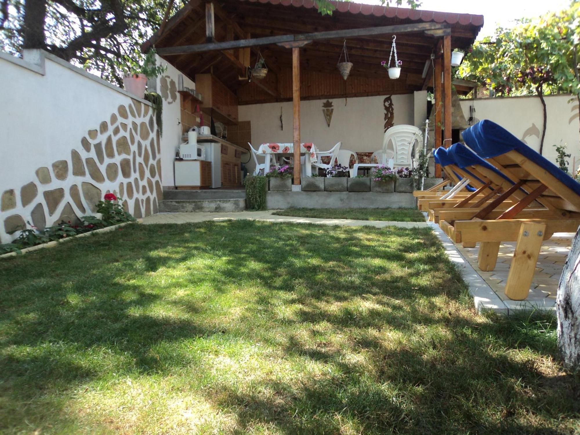 Guest House Drazhev Obzor Bagian luar foto