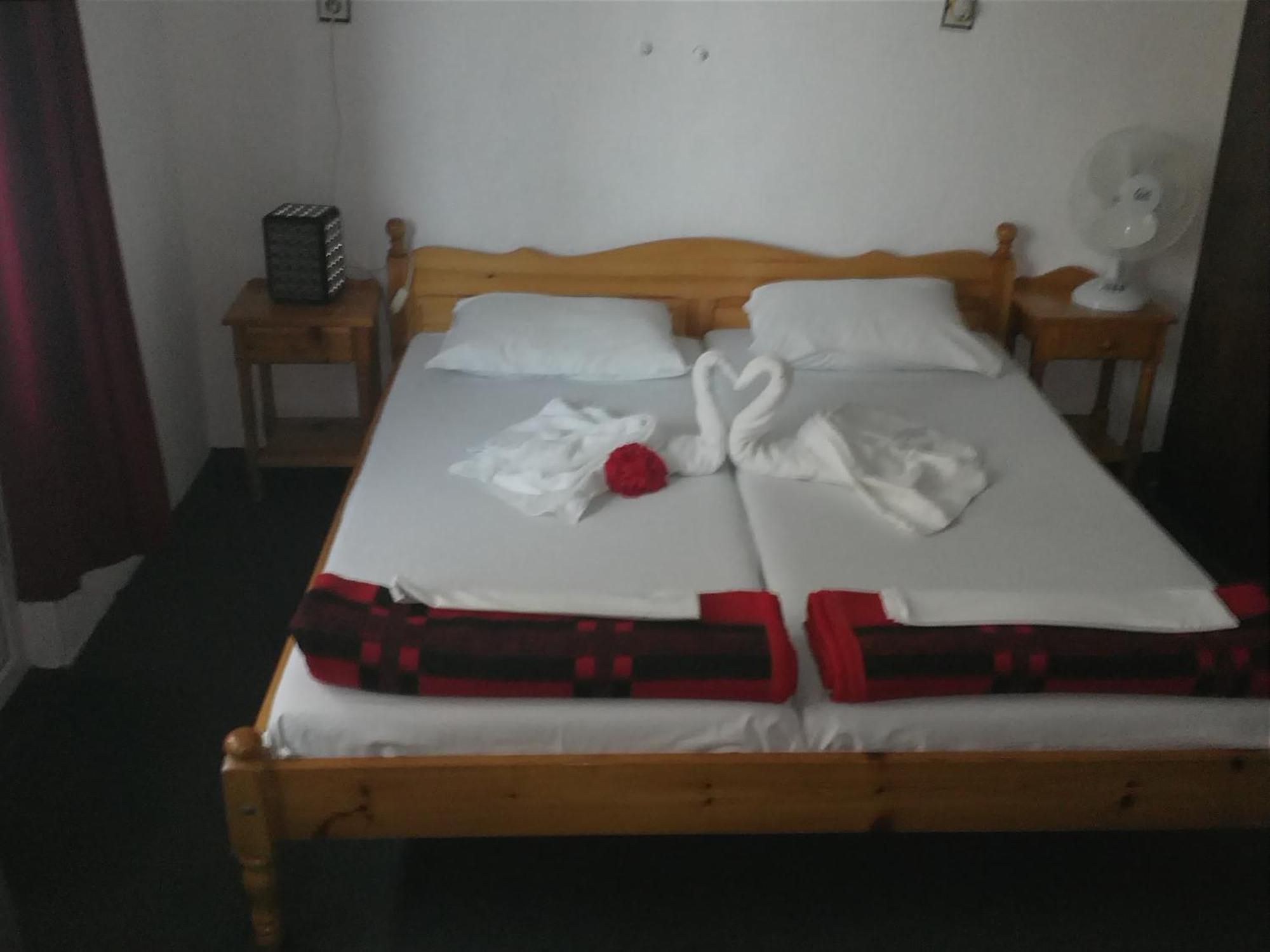 Guest House Drazhev Obzor Bagian luar foto